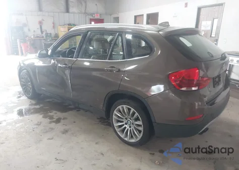 2013 BMW X1 xDrive28I из США, поврежденный, VIN WBAVL1C53DVR82039